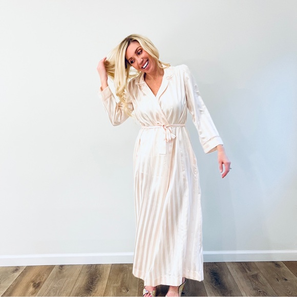 VTG Christian Dior Peach Robe - Picture 5 of 14